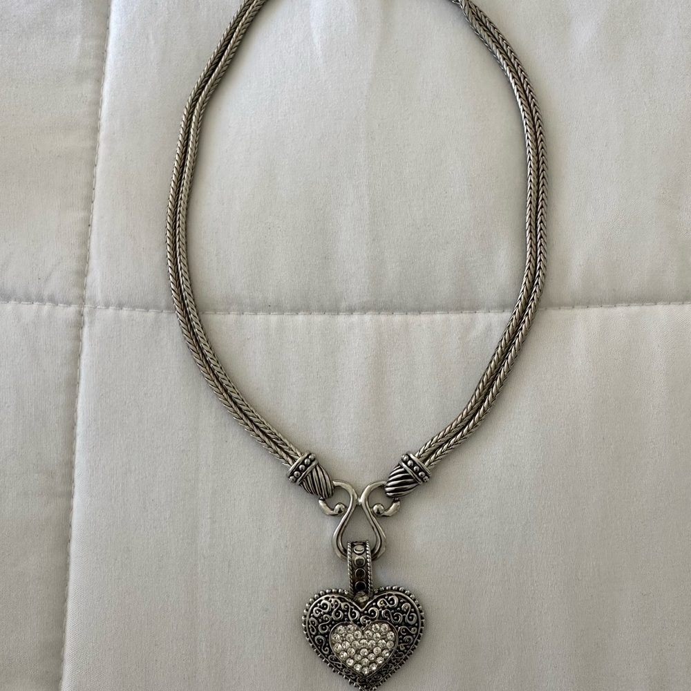 Lea sopia heart deckles